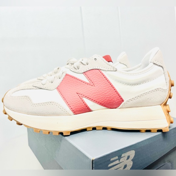 New Balance 327 Womens ~various sizes~ Sneakers Shoes White Watermelon Logo🍉 - Picture 5 of 14